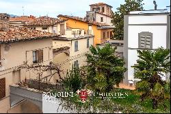 VILLA LIBERTY WITH TERRACE FOR SALE, HISTORIC CENTER OF CITTa DI CASTELLO