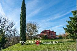 RESTORED VILLA FOR SALE IN CITTa DI CASTELLO, UMBRIA