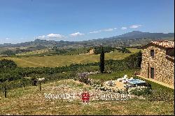 EQUESTRIAN ESTATE FOR SALE IN VALDORCIA, TUSCANY