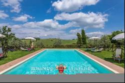 STUNNING ORGANIC ESTATE FOR SALE IN PIENZA, VAL D'ORCIA