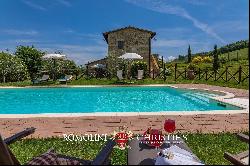 STUNNING ORGANIC ESTATE FOR SALE IN PIENZA, VAL D'ORCIA