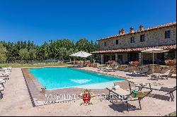 RESTORED FARMHOUSE WITH POOL FOR SALE ON LAKE TRASIMENO, UMBRIA