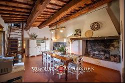 COUNTRY HOUSE FOR SALE IN SAN GIMIGNANO, TUSCANY