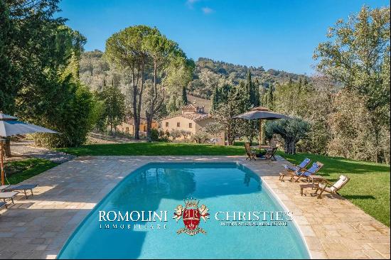 LUXURY RESTORED HAMLET FOR SALE IN CHIANTI, TUSCANY