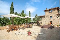 LUXURY RESTORED HAMLET FOR SALE IN CHIANTI, TUSCANY