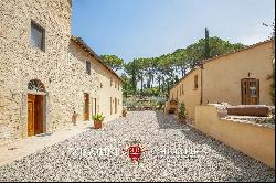 LUXURY RESTORED HAMLET FOR SALE IN CHIANTI, TUSCANY