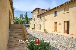 LUXURY RESTORED HAMLET FOR SALE IN CHIANTI, TUSCANY