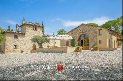 LUXURY RESTORED HAMLET FOR SALE IN CHIANTI, TUSCANY