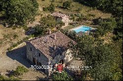 COUNTRY HOUSE WITH POOL FOR SALE IN CITTa DI CASTELLO