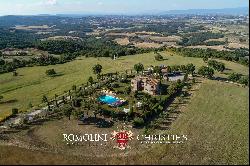 AGRITURISMO FOR SALE IN TORRITA DI SIENA, TUSCANY