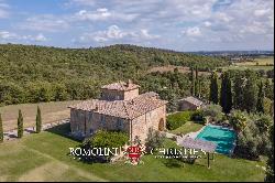 LUXURY BOUTIQUE HOTEL FOR SALE IN SIENA, TUSCANY