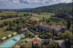 LUXURY BOUTIQUE HOTEL FOR SALE IN SIENA, TUSCANY