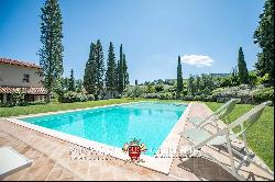 RESTORED COUNTRY VILLA WITH POOL FOR SALE IN CETONA, SIENA