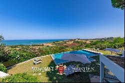 MODERN SEA VIEW VILLA FOR SALE IN PESARO