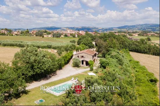 BOUTIQUE WINE ESTATE FOR SALE IN UMBRIA, TODI