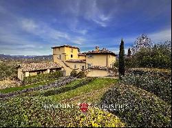 LUXURY VILLA WITH POOL AND OLIVE GROVE FOR SALE IN BAGNO A RIPOLI