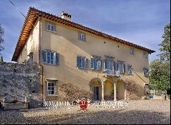 LUXURY VILLA WITH POOL AND OLIVE GROVE FOR SALE IN BAGNO A RIPOLI