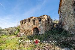 CONTRY HOUSE TO BE RESTORED FOR SALE IN AREZZO, TUSCANY