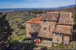 CONTRY HOUSE TO BE RESTORED FOR SALE IN AREZZO, TUSCANY