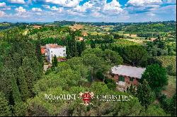 TUSCAN ESTATE WITH HISTORICAL VILLA AND VINEYARDS FOR SALE BETWEEN FLORENCE AND PISA