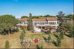 LUXURY VILLA WITH TENNIS COURT FOR SALE IN VINCI, TUSCANY