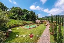 LUXURY COUNTRY HOUSE WITH POOL FOR SALE IN LUCCA, TUSCANY