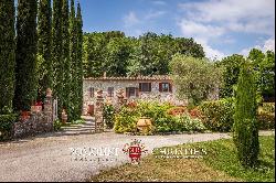 LUXURY COUNTRY HOUSE WITH POOL FOR SALE IN LUCCA, TUSCANY