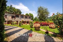 LUXURY COUNTRY HOUSE WITH POOL FOR SALE IN LUCCA, TUSCANY