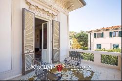 ART NOUVEAU VILLA WITH GARDEN AND GARAGE FOR SALE IN LUCCA