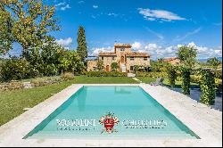 LUXURY COUNTRY HOUSE WITH POOL FOR SALE IN MONTEPULCIANO, TUSCANY