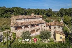 SUSTAINABLE FARMHOUSE FOR SALE IN ANGHIARI, TUSCANY