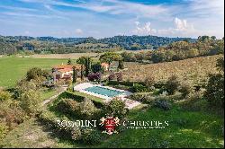 ESTATE WITH VINEYARD AND HUNTING RESERVE FOR SALE IN FLORENCE, TUSCANY