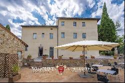 24-KEY BOUTIQUE HOTEL FOR SALE IN SAN GIMIGNANO, TUSCANY