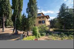 PERIOD VILLA WITH POOL AND GUESTHOUSE FOR SALE TUSCANY, AREZZO