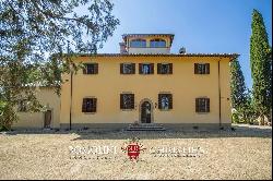 PERIOD VILLA WITH POOL AND GUESTHOUSE FOR SALE TUSCANY, AREZZO