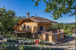 MODERN VILLA WITH POOL FOR SALE IN AREZZO, TUSCANY