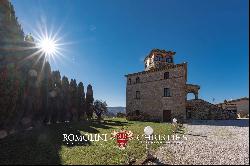 RESTORED COUNTRY HOUSE FOR SALE UMBRIA, ONE HOUR FROM ROME | Romolini - Christie's