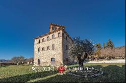 RESTORED COUNTRY HOUSE FOR SALE UMBRIA, ONE HOUR FROM ROME | Romolini - Christie's