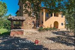 LUXURY VILLA VINEYARD FOR SALE TUSCANY AREZZO | Romolini - Christie's