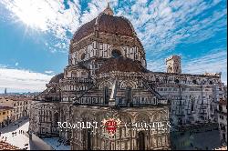 PIAZZA DEL DUOMO, FLORENCE - DUOMO VIEW LUXURY APARTMENTS FOR SALE FLORENCE