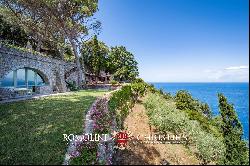 SEA VIEW VILLA FOR SALE PORTO SANTO STEFANO ARGENTARIO | Romolini - Christie's