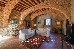 PROPERTY FOR SALE IN SIENA, TUSCANY