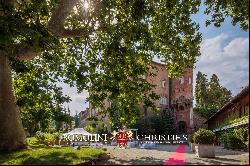 CASTLE HOTEL FOR SALE PIEDMONT MONFERRATO