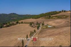 FARMSTEAD FOR SALE IN TUSCANY - BOVINE BREEDING, HORSES