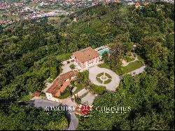 STUNNING TUSCAN COAST SEA VIEW VILLA FOR SALE PIETRASANTA VERSILIA | Romolini - Christie's