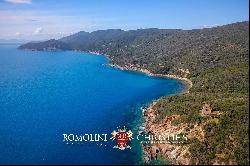 WATERFRONT PROPERTY DIRECT ACCESS TO THE SEA FOR SALE ARGENTARIO TUSCANY