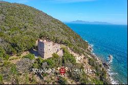 WATERFRONT PROPERTY DIRECT ACCESS TO THE SEA FOR SALE ARGENTARIO TUSCANY