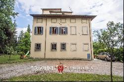 PERIOD VILLA WITH PARK FOR SALE SANSEPOLCRO TUSCANY