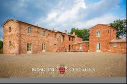 LUXURY COUNTRY HOUSE FOR SALE TUSCANY SIENA