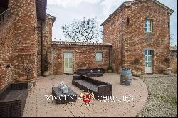 LUXURY COUNTRY HOUSE FOR SALE TUSCANY SIENA